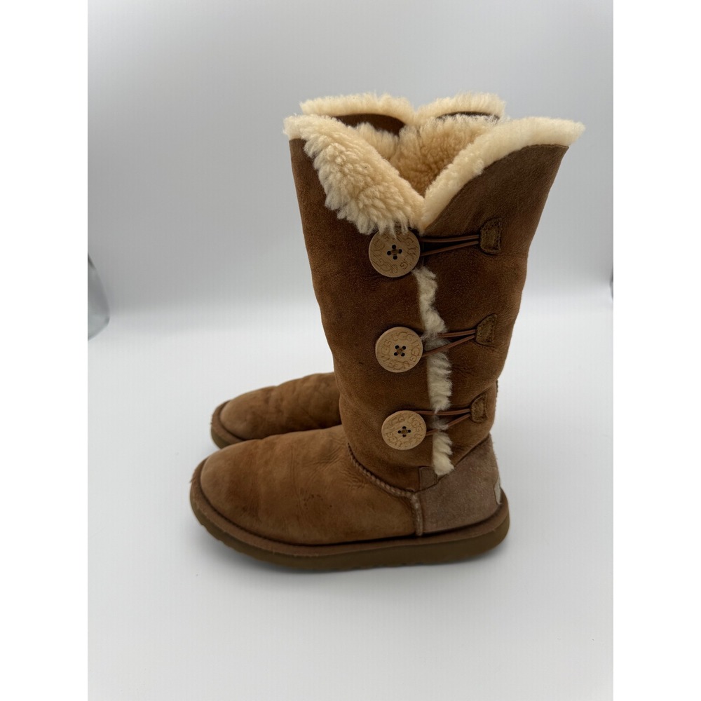 UGG Australia Bailey Button Triplet Chestnut Suede Tall Boots Womens 6